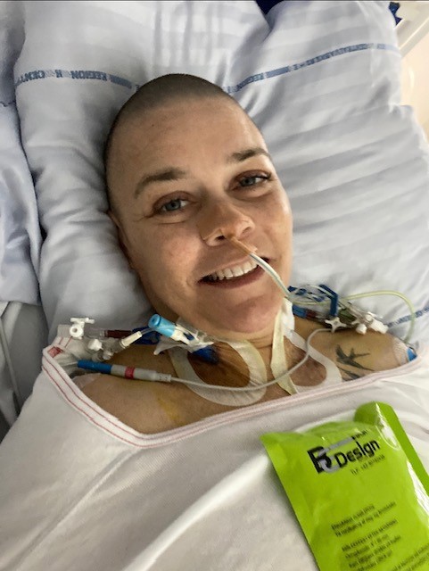 Signe efter hun har modtaget en ny lever