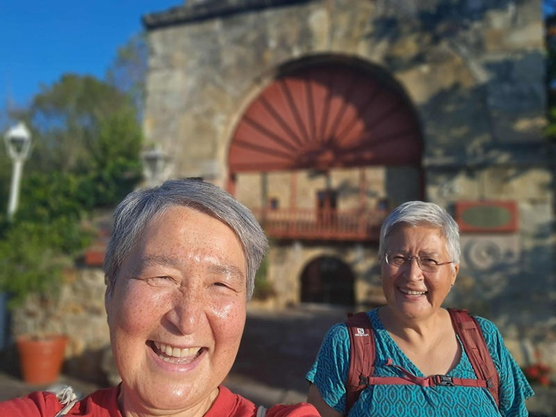 Anna på en rejse med sin søster