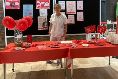 Stand med forskelligt oplysningsmateriale om organdonation